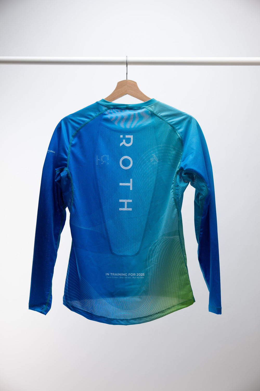 Challenge Roth Merch Männer In Training für 2025 – TEAMChallenge GmbH