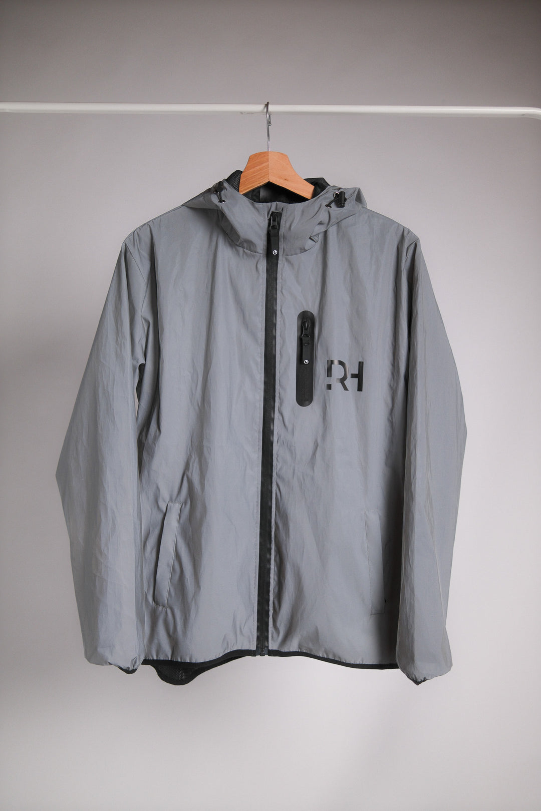 Reflektierende Outdoorjacke ROTH 2026