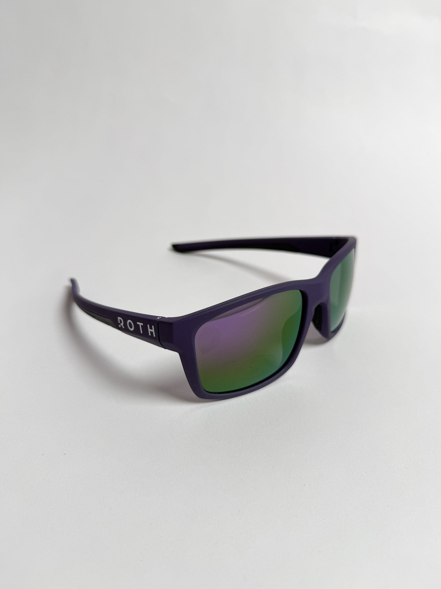 Sonnenbrille lila
