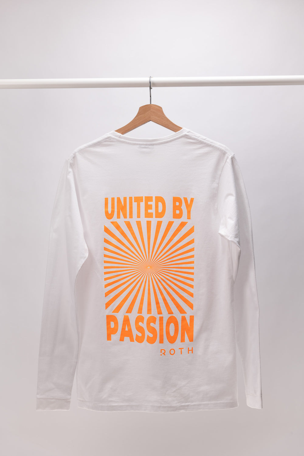 Longsleeve Lasershow Neon Orange united by passion