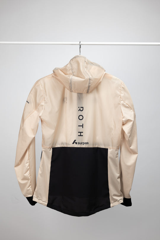 Surpas Stride Running Jacket Wmn 2025